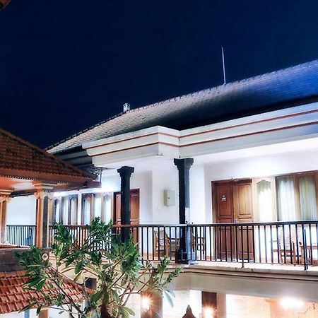 Agus Beach Inn Kuta Lombok Εξωτερικό φωτογραφία