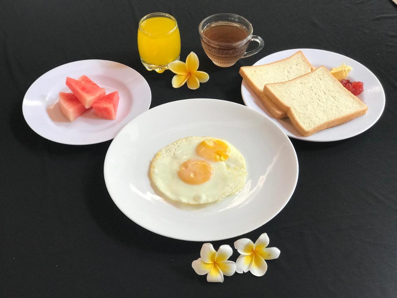 Agus Beach Inn Kuta Lombok Εξωτερικό φωτογραφία